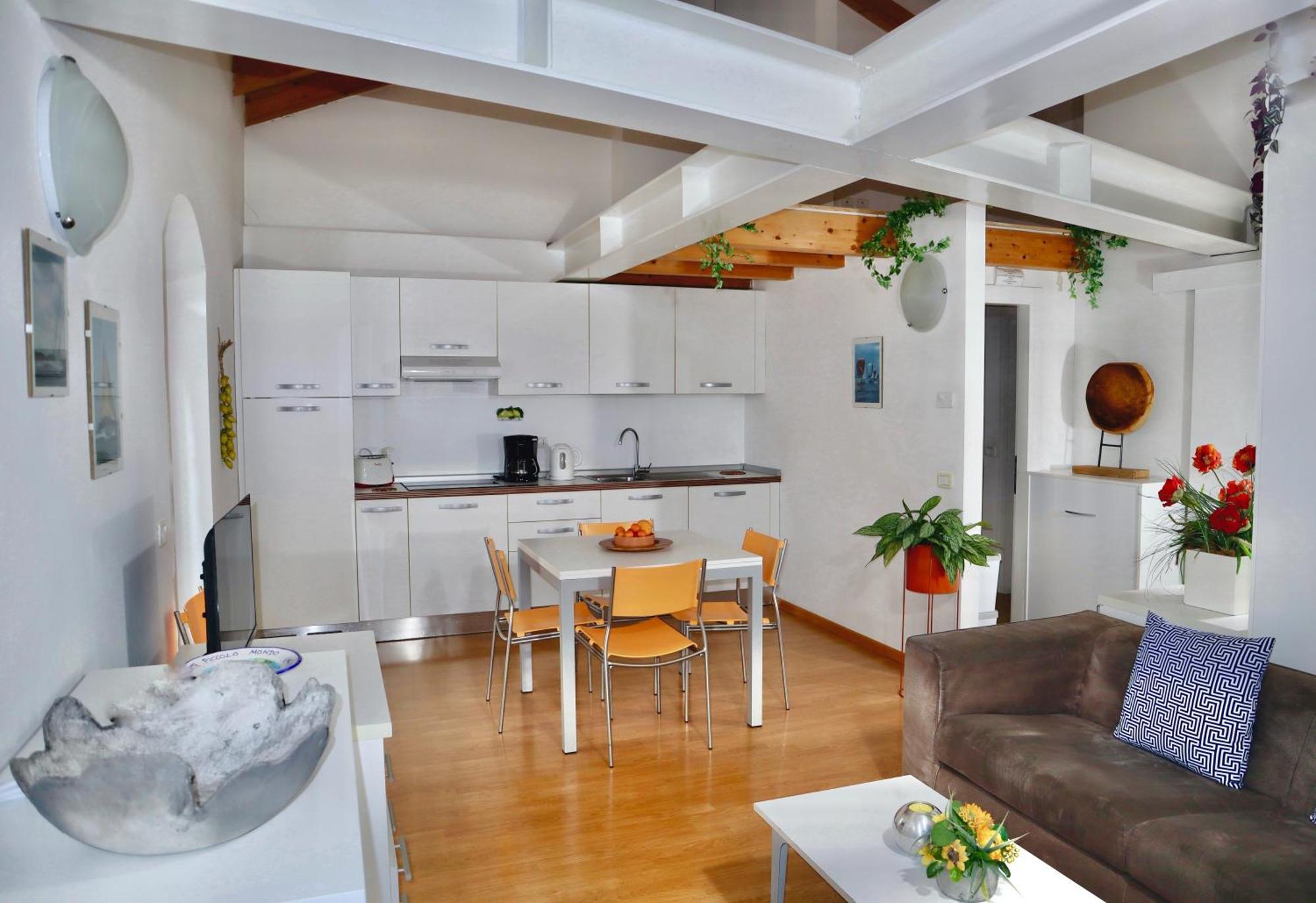 Windshouse Apartments Torbole Sul Garda Exteriér fotografie